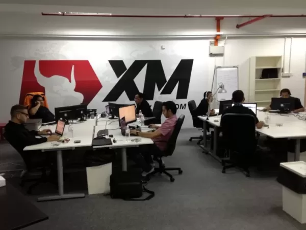 أهم خدمات الوسيط العالمي XM